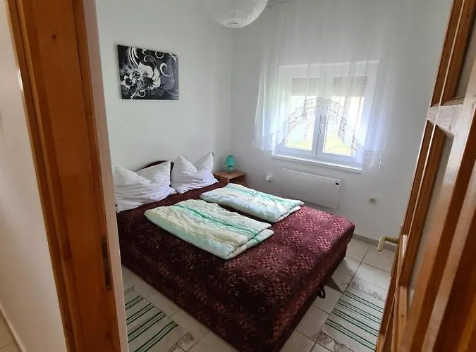 Semesterbostad Zseki