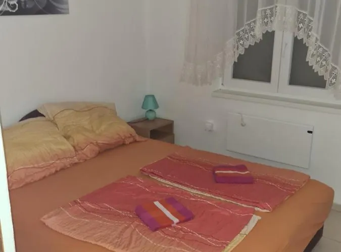 Zseki Semesterbostad *